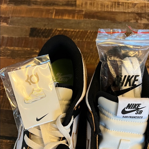 New Nike SB Dunk Low HUF San Francisco  sneaker in black & white & orange - Picture 8 of 9